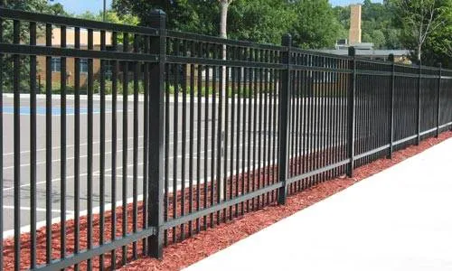 How to Choose a Fence Contractor in Springfield, IL